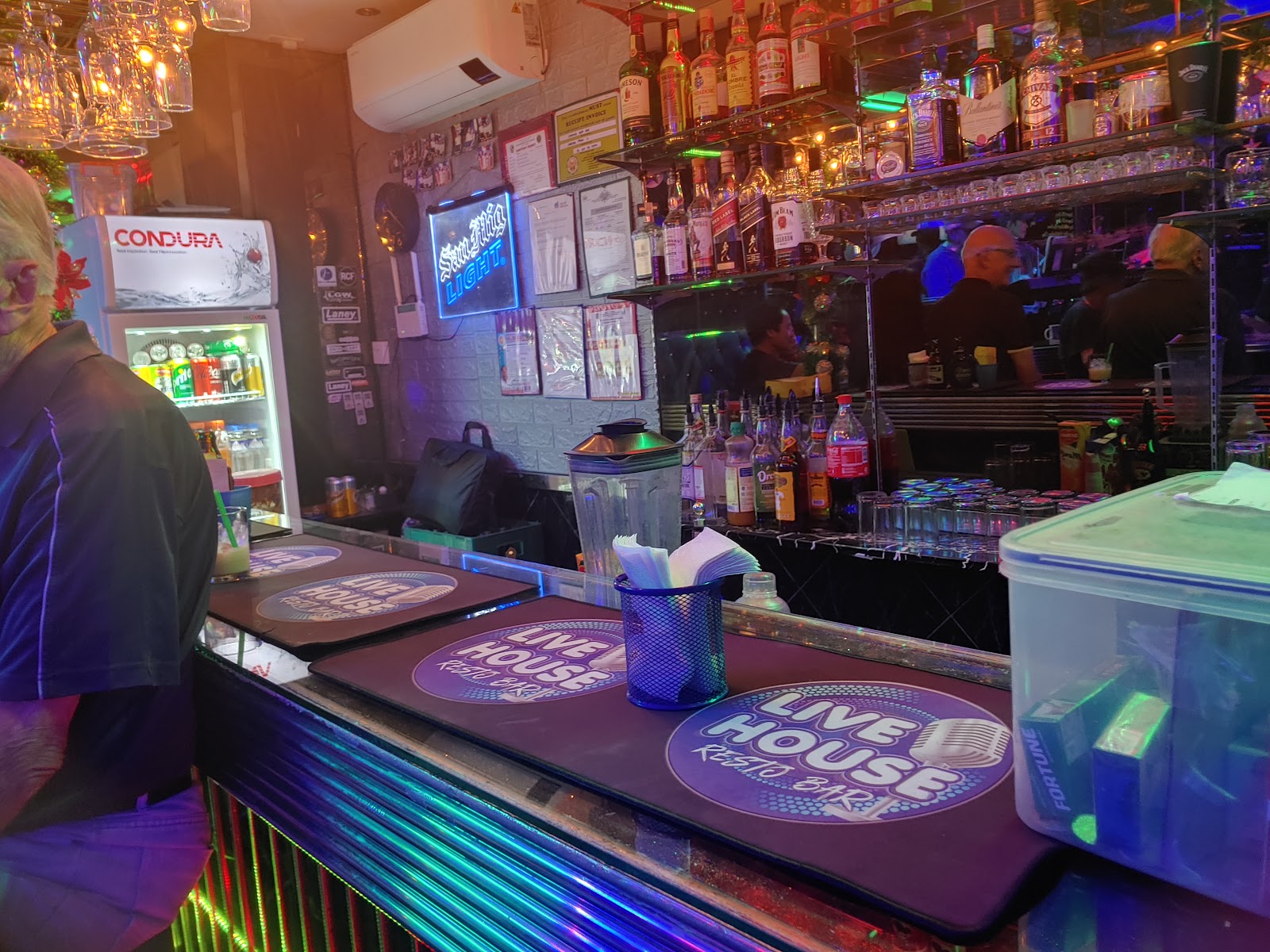 라이브 하우스 레스토바 사진