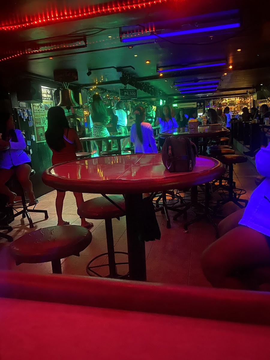 엔젤 위치 바 사진