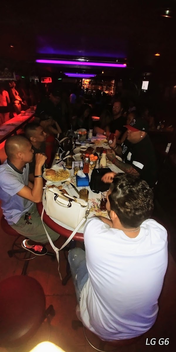 엔젤 위치 바 사진