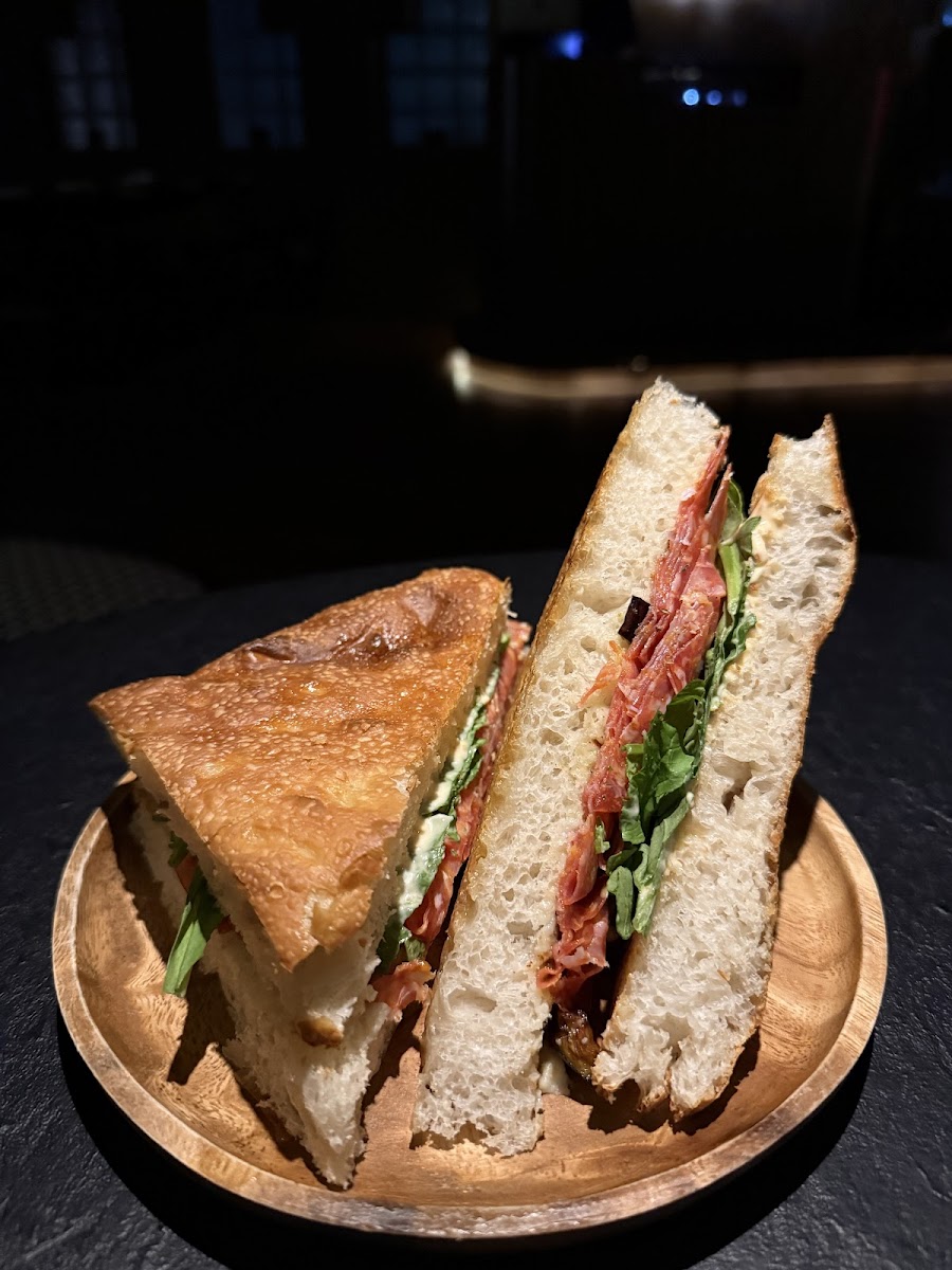 블랙피쉬 칵테일 바 사진