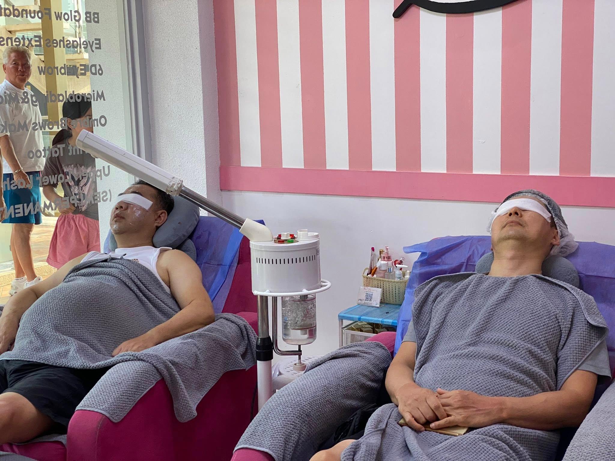 헬로키티 그루밍샵