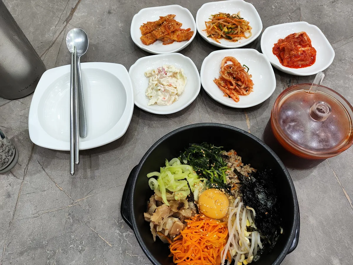 돌솥비빔밥