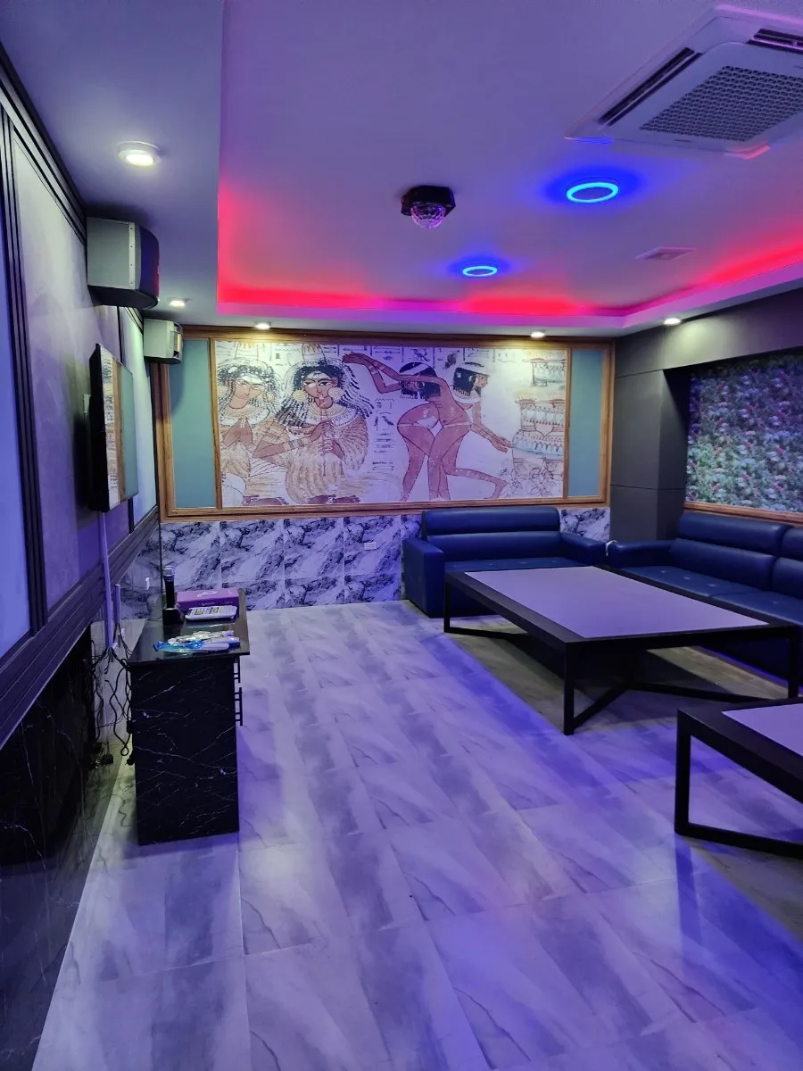 2F KTV ์ฌ์ง