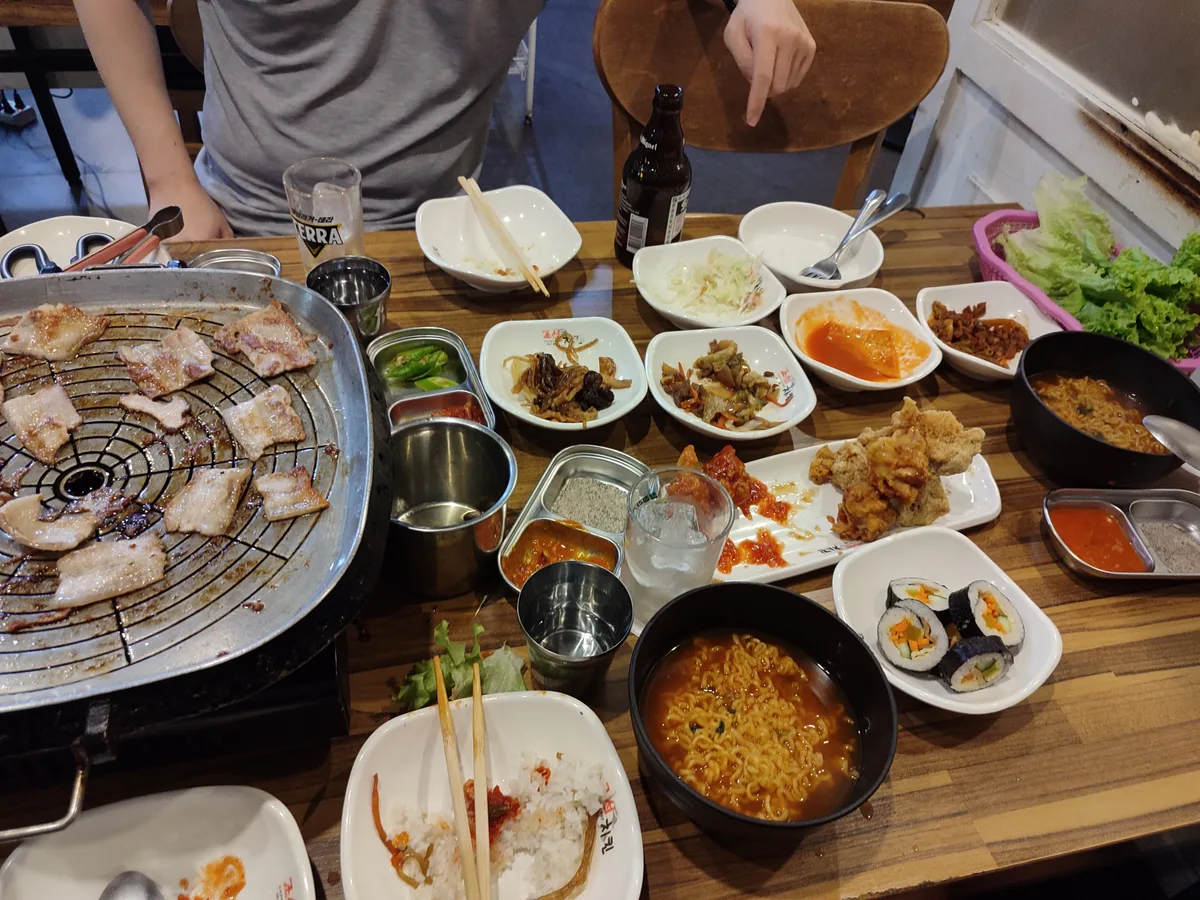 필즈에비뉴 조선치킨 1/8