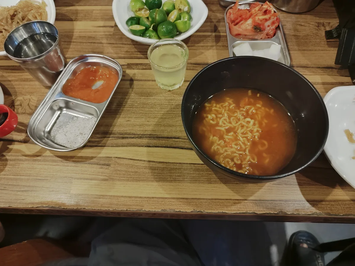 필즈에비뉴 조선치킨 3/8
