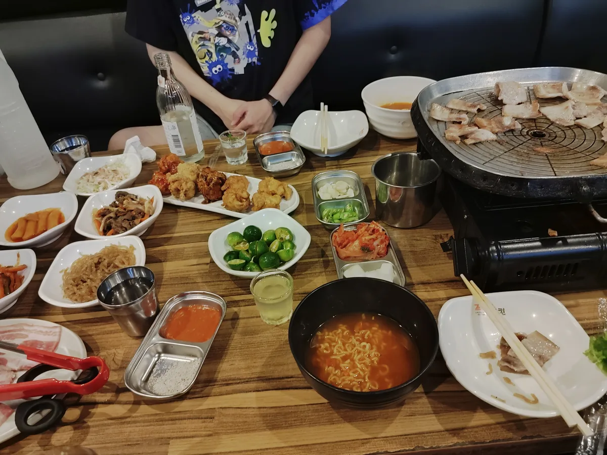 필즈에비뉴 조선치킨 6/8