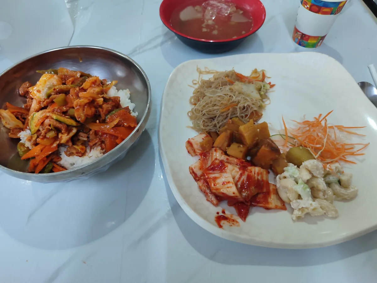 7/25. 7/26 힐링 조식(무제한 뷔페) 투숙객 공짜 외부인 200페소 운영시간 아침6시부터 10시까지 … 4/5