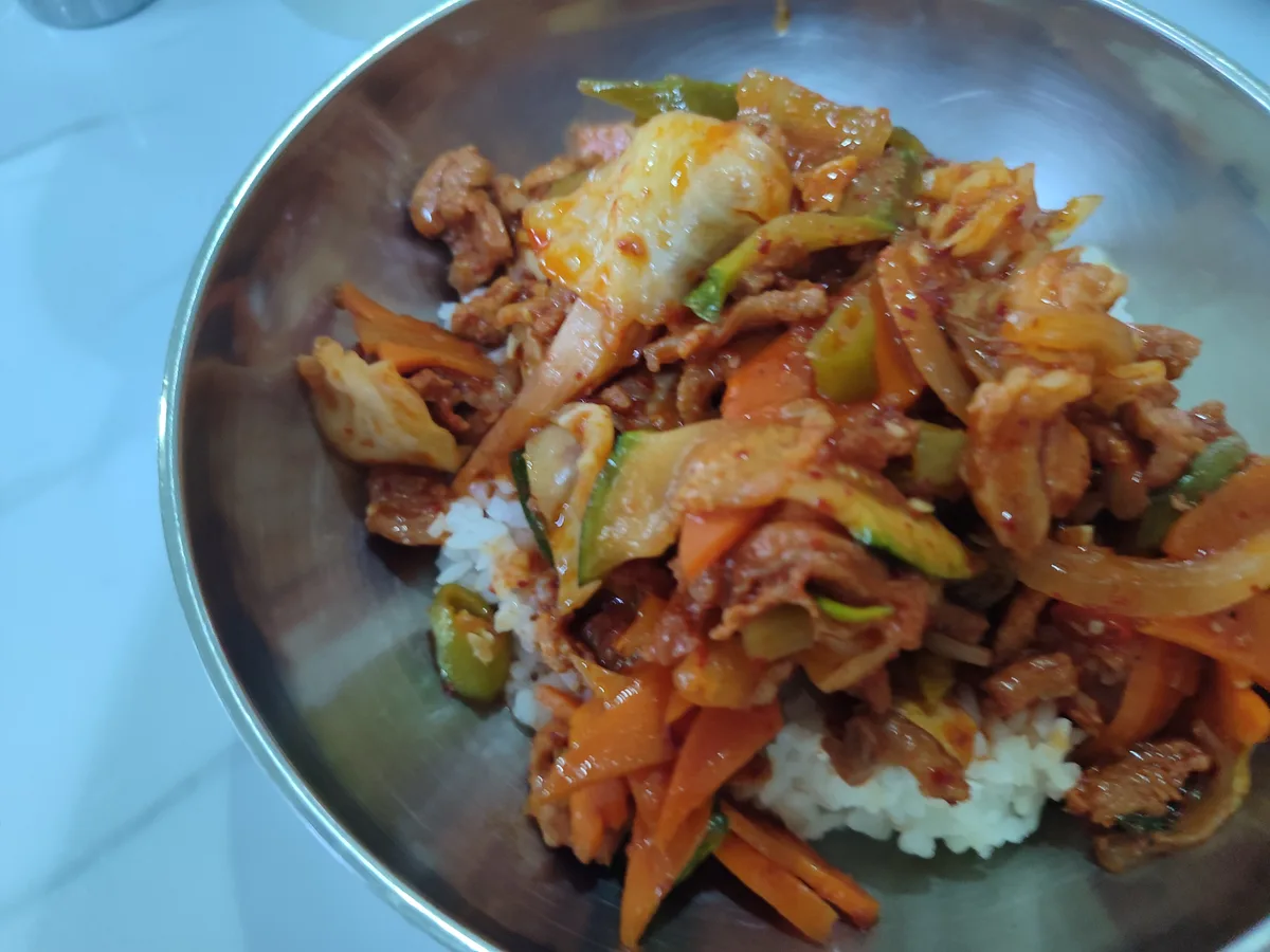 7/25. 7/26 힐링 조식(무제한 뷔페) 투숙객 공짜 외부인 200페소 운영시간 아침6시부터 10시까지 … 5/5