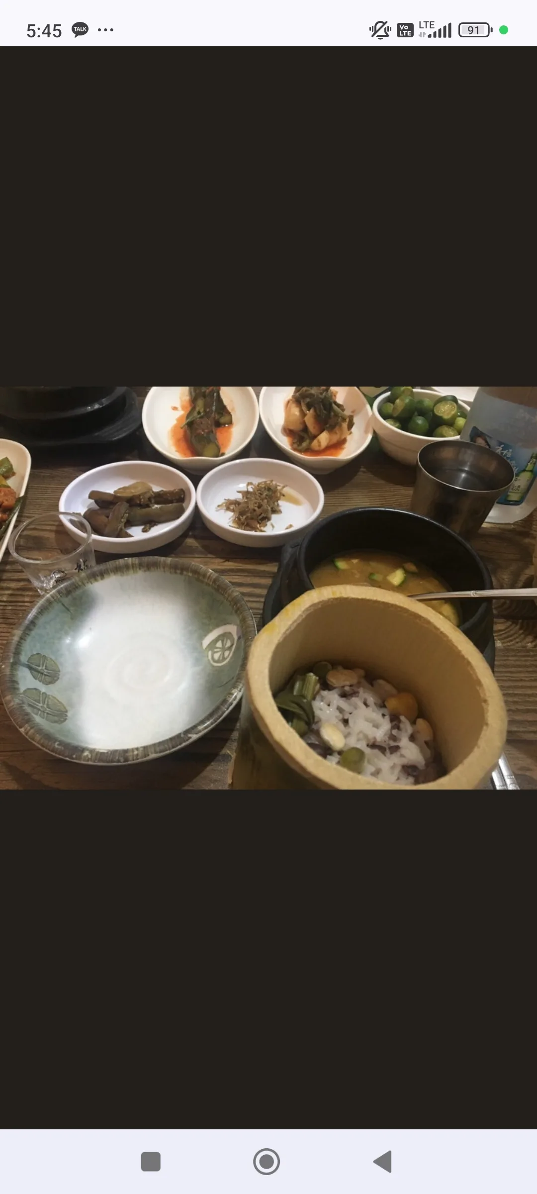 냉면 또는 시원한 동치미가 너무 먹고 싶어서 검색했더니 이곳이 있길래 갔다. 친구는 대나무통 쌈방정식 나는 … 2/4