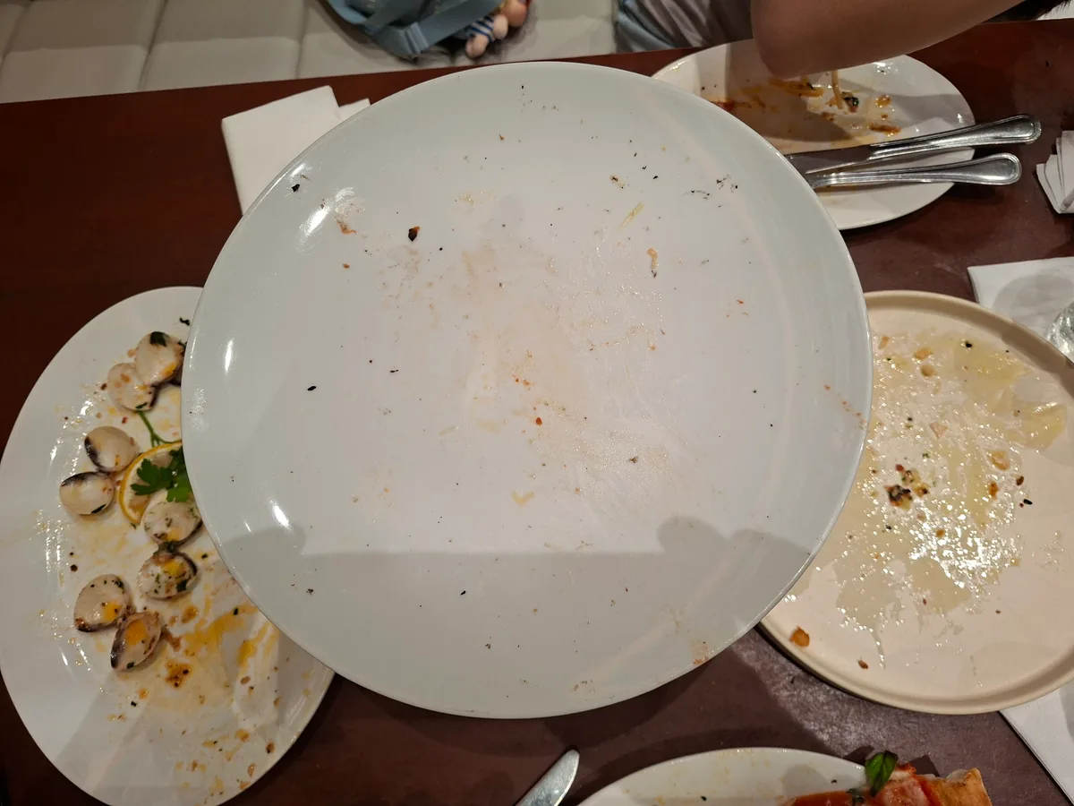 SM 가면 뒷쪽 주차 타워에 있는 비스트로 그룹의 이탈리아니 꼭 가보시라. 다 맛있음. 가격은 있는데 충분히… 7/7