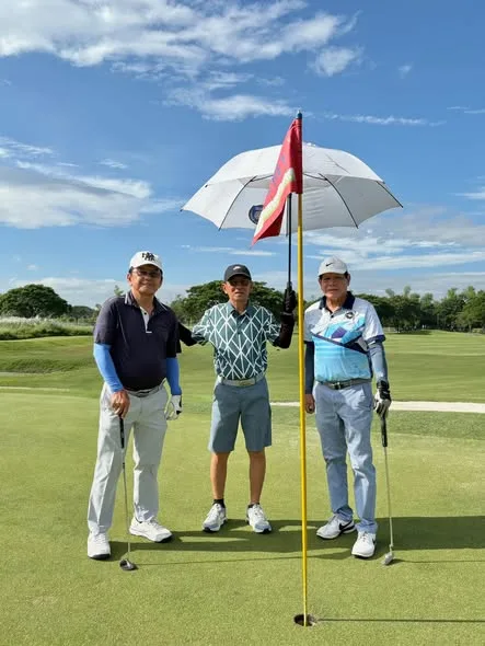 A great day on the greens with good company and friendly…