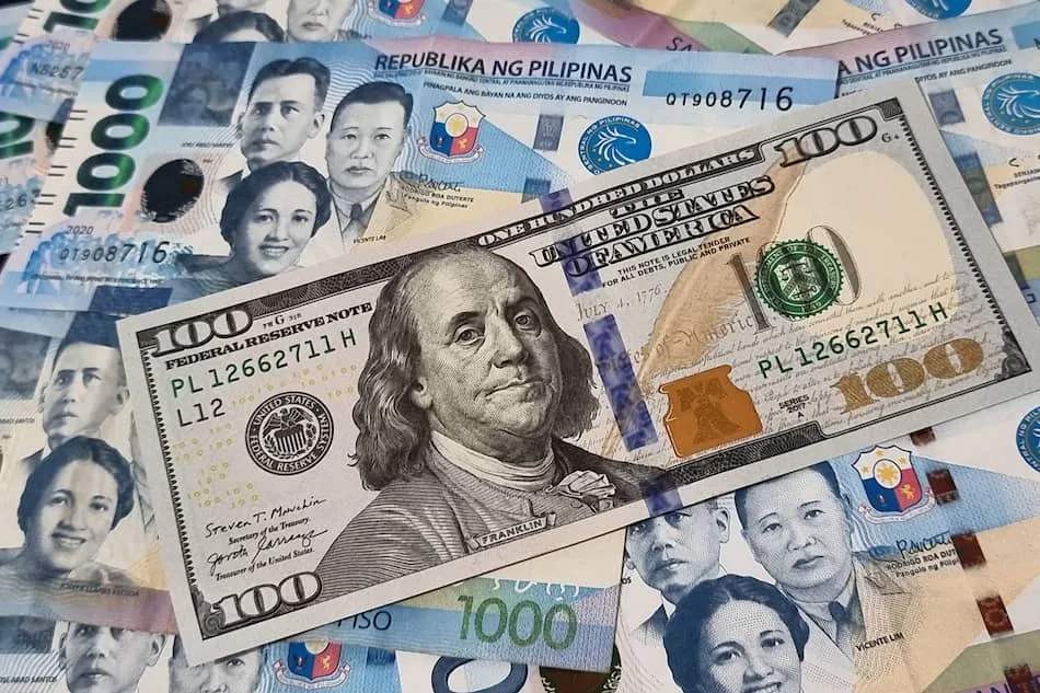페소화 처음으로 달러당 63페소 넘어 사상 최저 — 10월 15일 종가 63.06페소 1/2