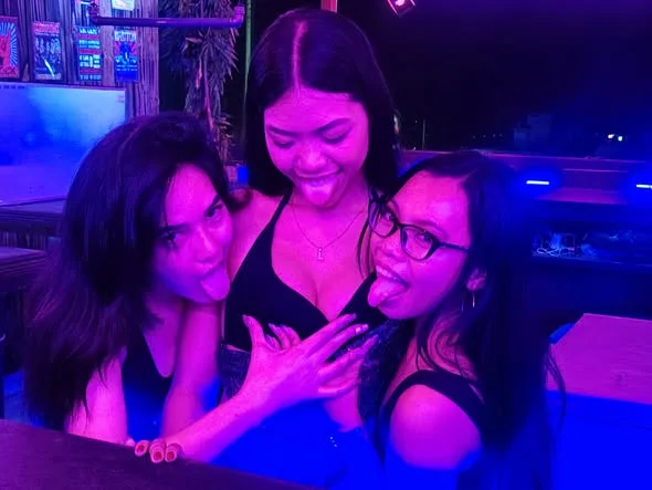 69 ROCK BAR